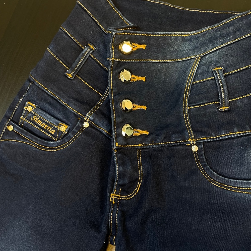 Authentic Columbian jeans (beautifully fitted) - Picture 3 of 3